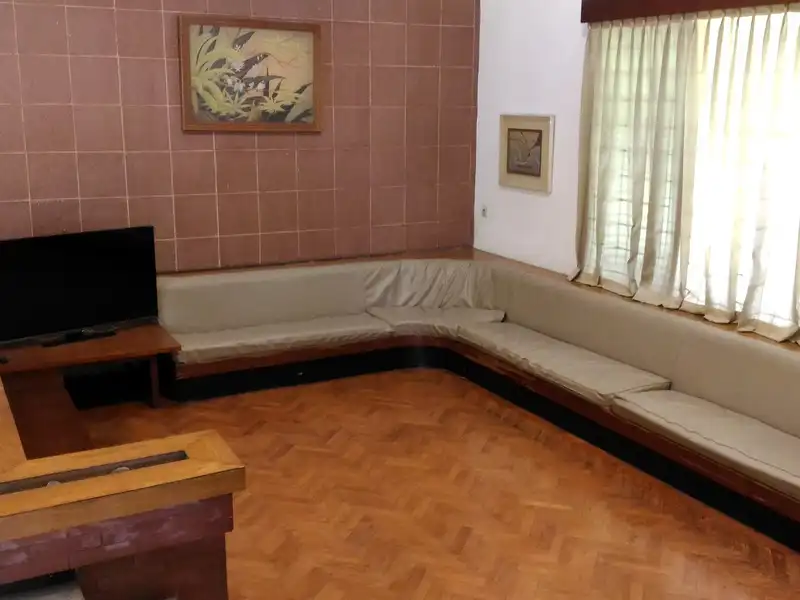 Ruang Keluarga Villa Emaus